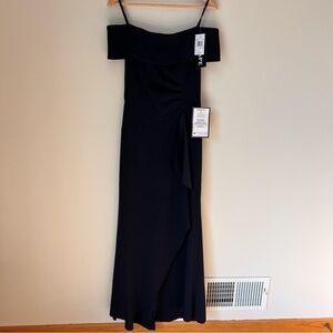 Xscape Elegant Navy Off the Shoulder Strapless Gown Size 4P NWT